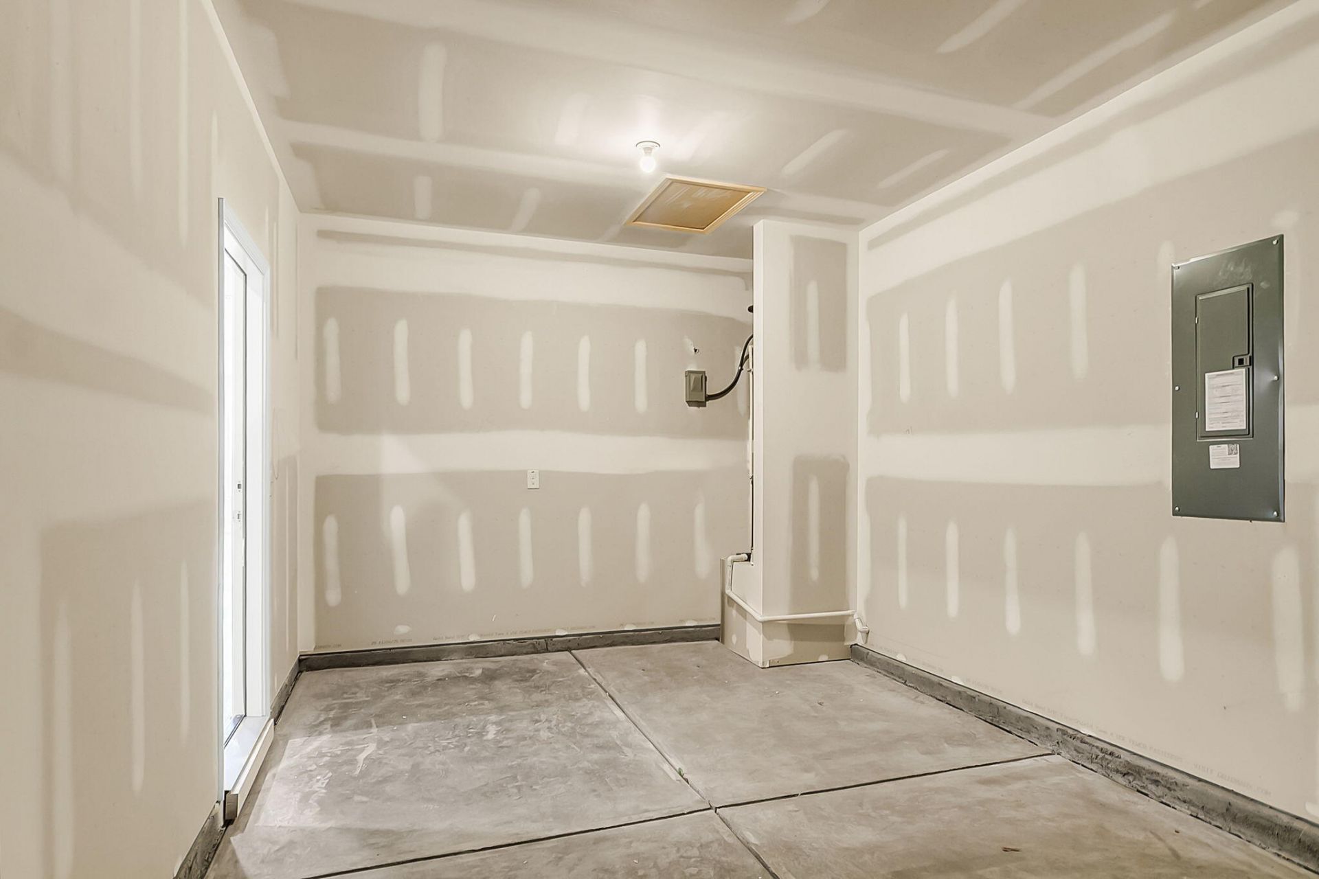 5054 Blackberry Lane Photo 14