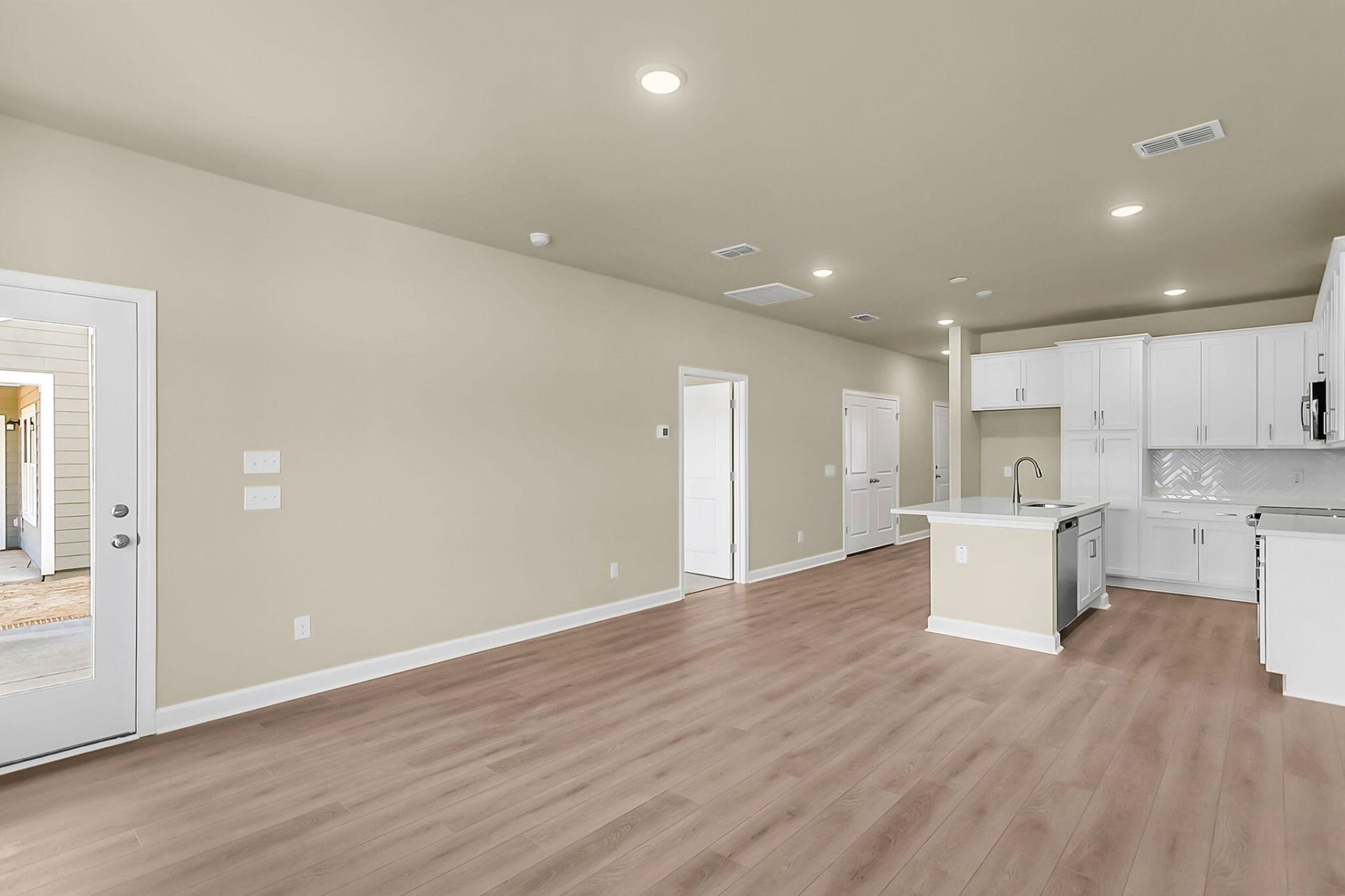 5054 Blackberry Lane Photo 25