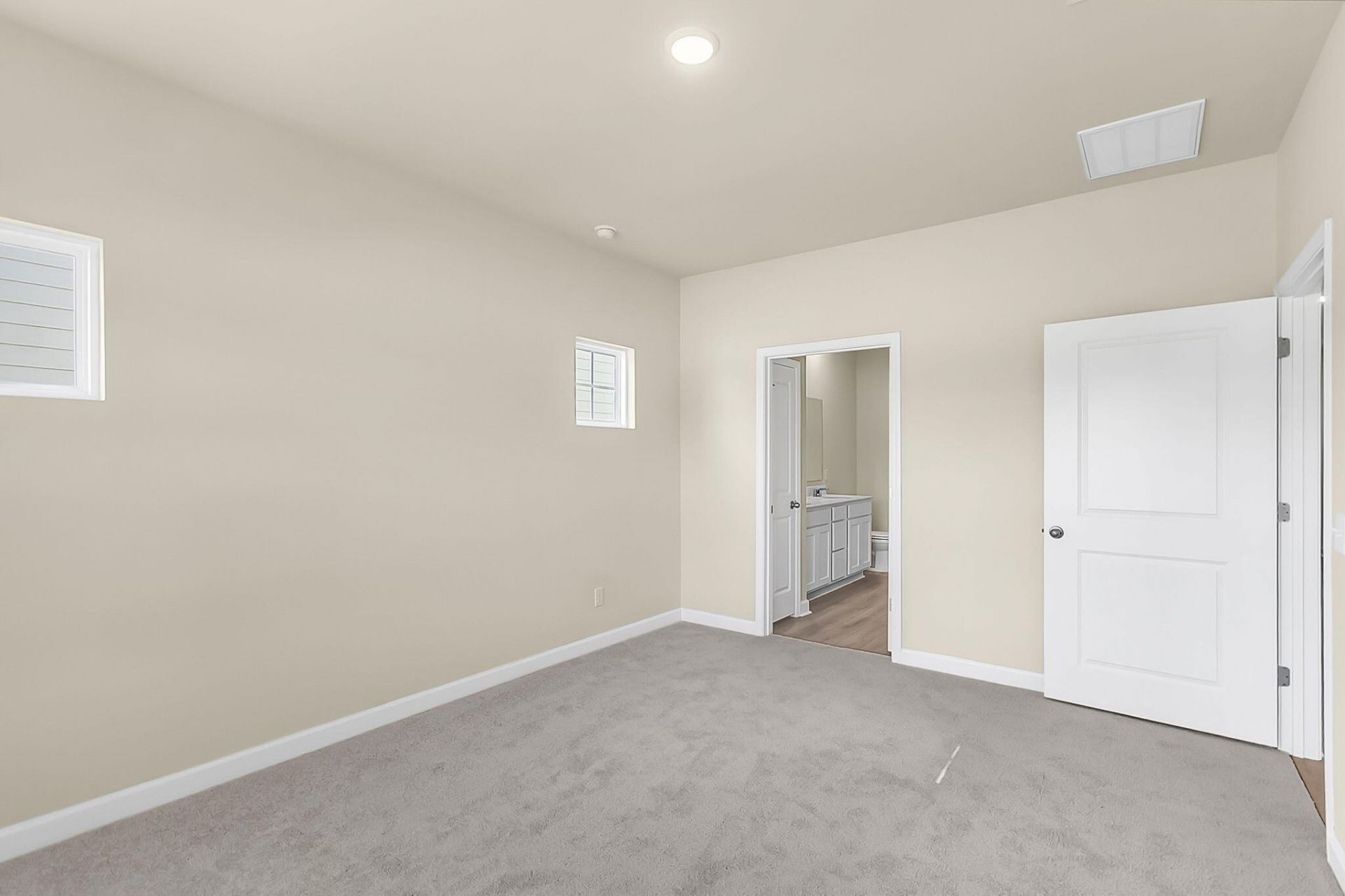 5054 Blackberry Lane Photo 30
