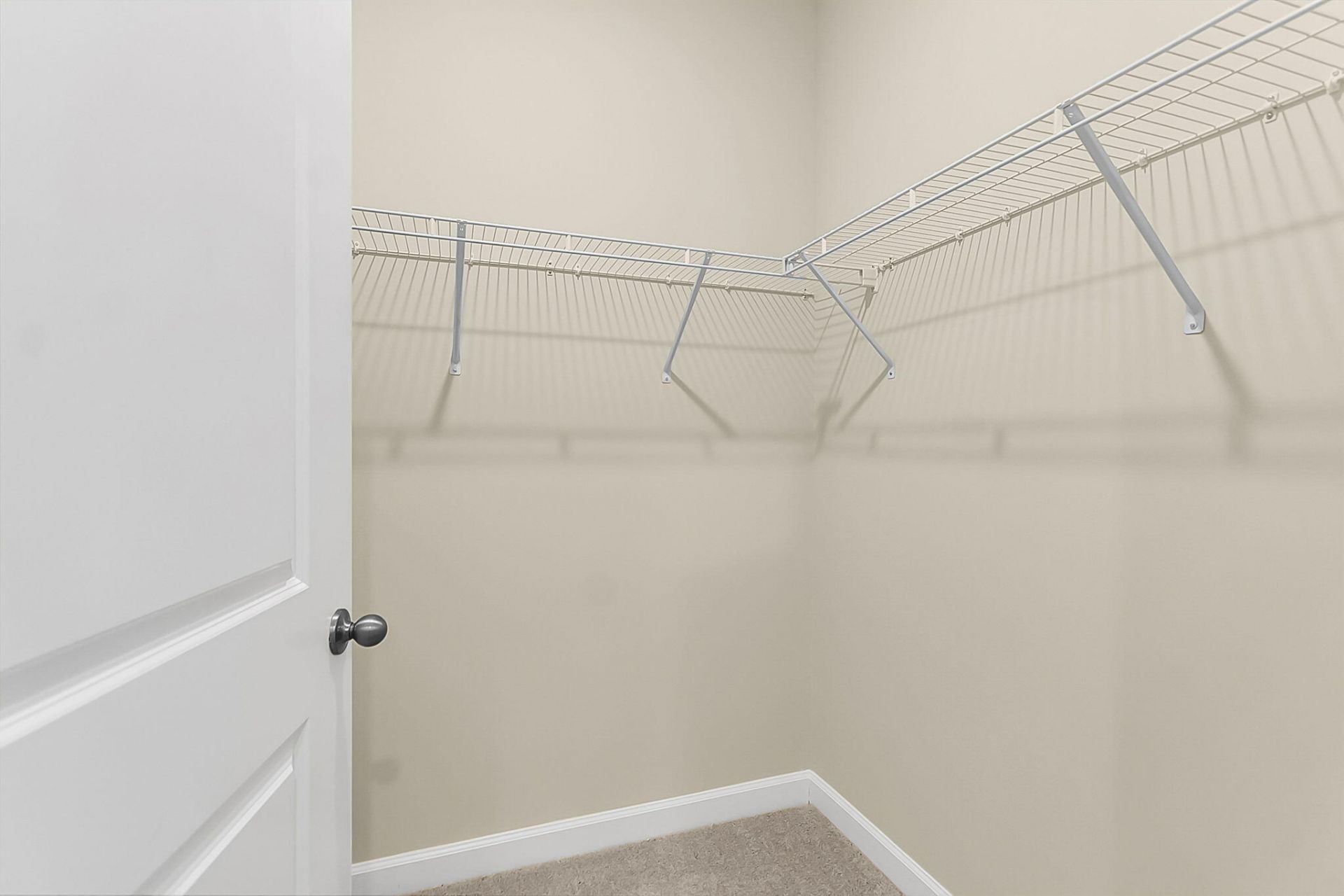 5054 Blackberry Lane Photo 33