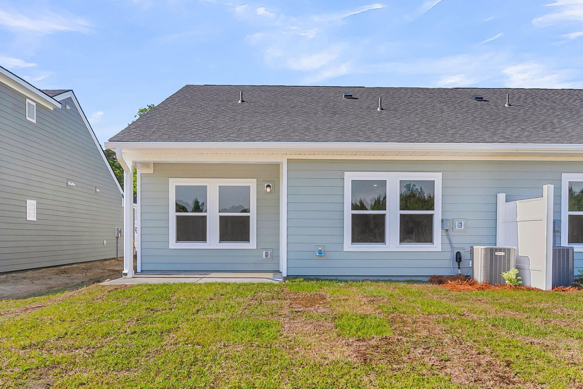 5054 Blackberry Lane Photo 9