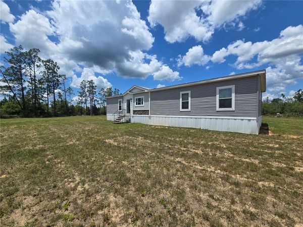 498 QUAIL HOLLOW BOULEVARD , CHIPLEY, FL 32428