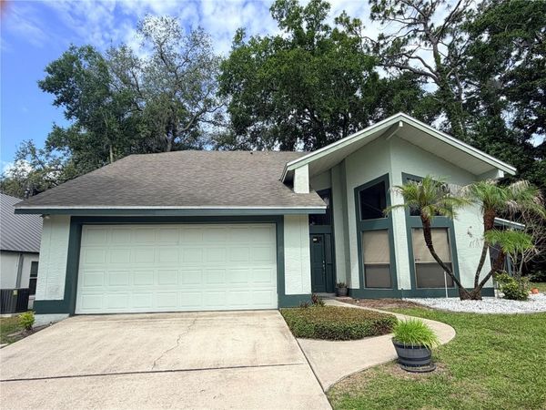 1068 COTTONWOOD COURT , APOPKA, FL 32712