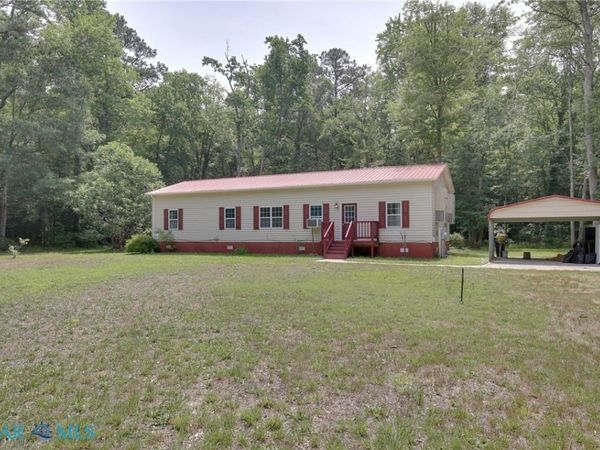 327 Chapel Neck Road , North, VA 23128