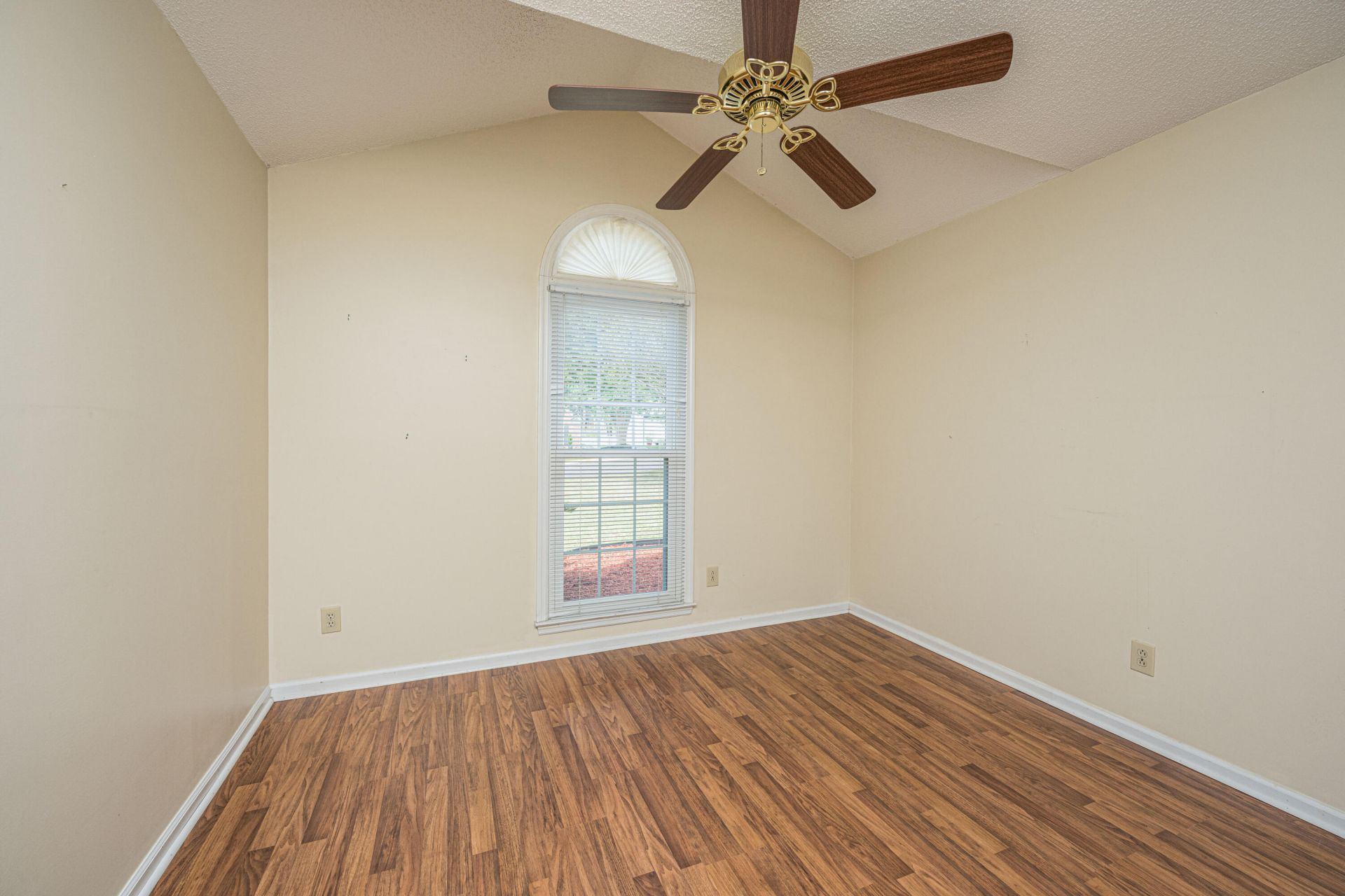 122 Ashton Drive Photo 22