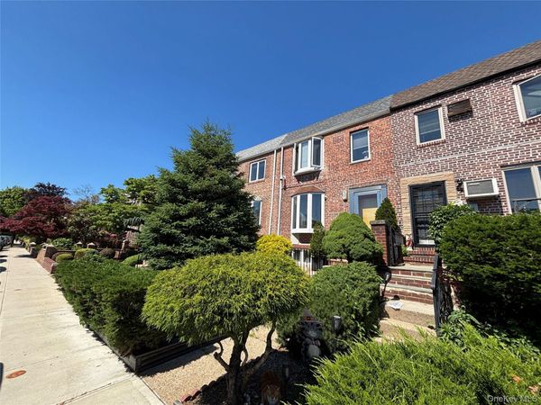 6361 76th Street , Middle Village, NY 11379