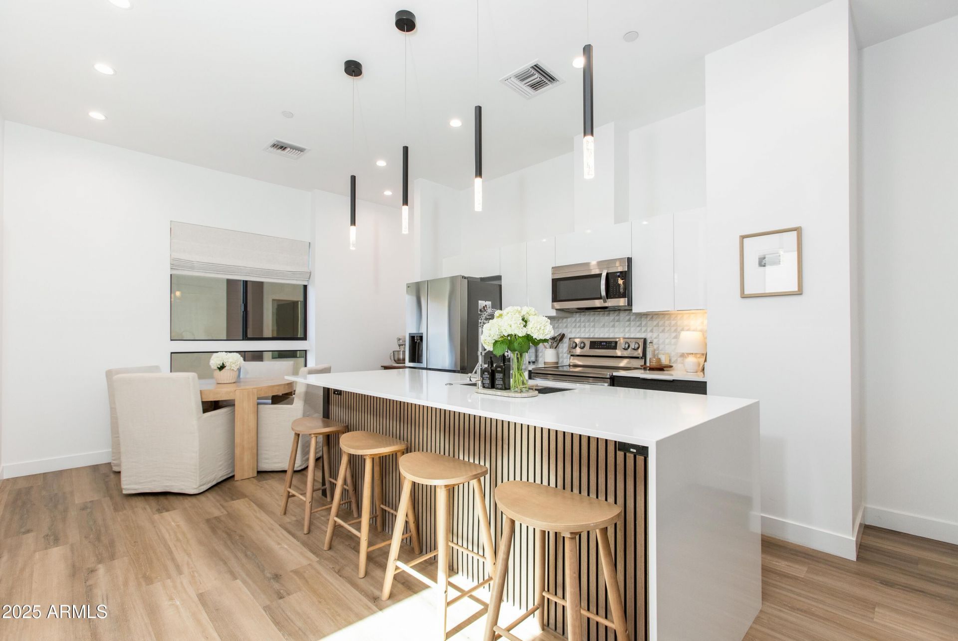 4220 N 32nd Street, Unit 37, Phoenix, AZ 85018 Main Photo