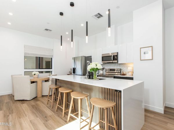 4220 N 32nd Street, Unit 37, Phoenix, AZ 85018