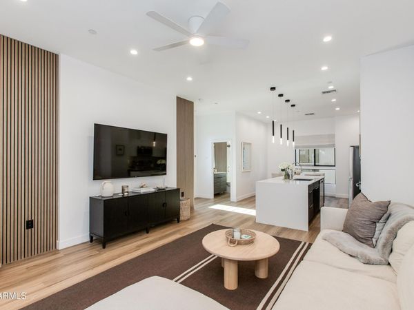4220 N 32nd Street, Unit 37, Phoenix, AZ 85018