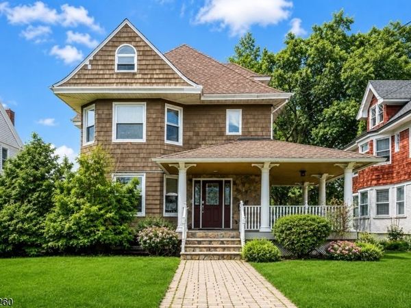 467 Summit Ave, Hackensack, NJ 07601