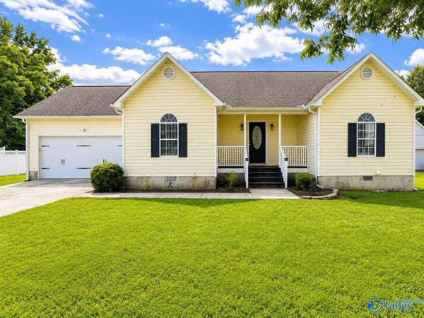 1215 Heatherwood Drive, Arab, AL 35016