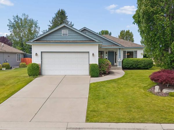 522 S Shelley Lake Ln, Spokane Valley, WA 99037