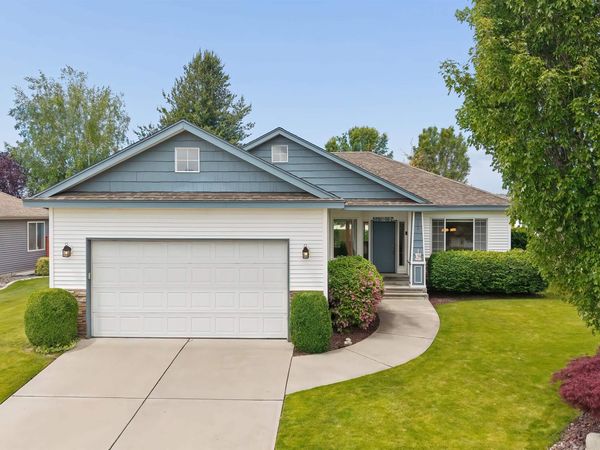 522 S Shelley Lake Ln, Spokane Valley, WA 99037