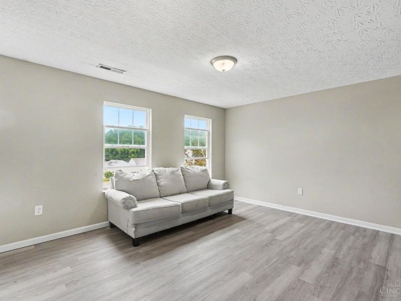 114 Compass Court, New Richmond, OH 45157 Photo 8