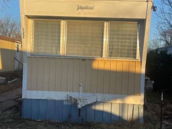 17297 W Outer Drive , Dearborn Heights, MI 48127