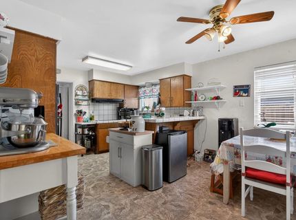 5220 North Pkwy, Sacramento, CA 95823 Photo