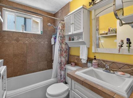 5220 North Pkwy, Sacramento, CA 95823 Photo