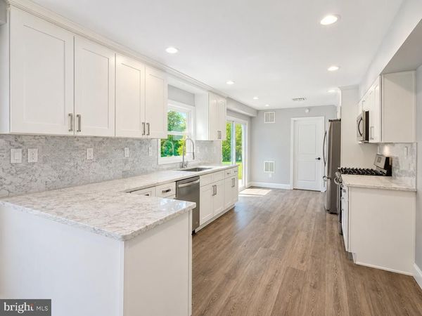 28 NOBLEWOOD PLACE , WILLINGBORO, NJ 08046