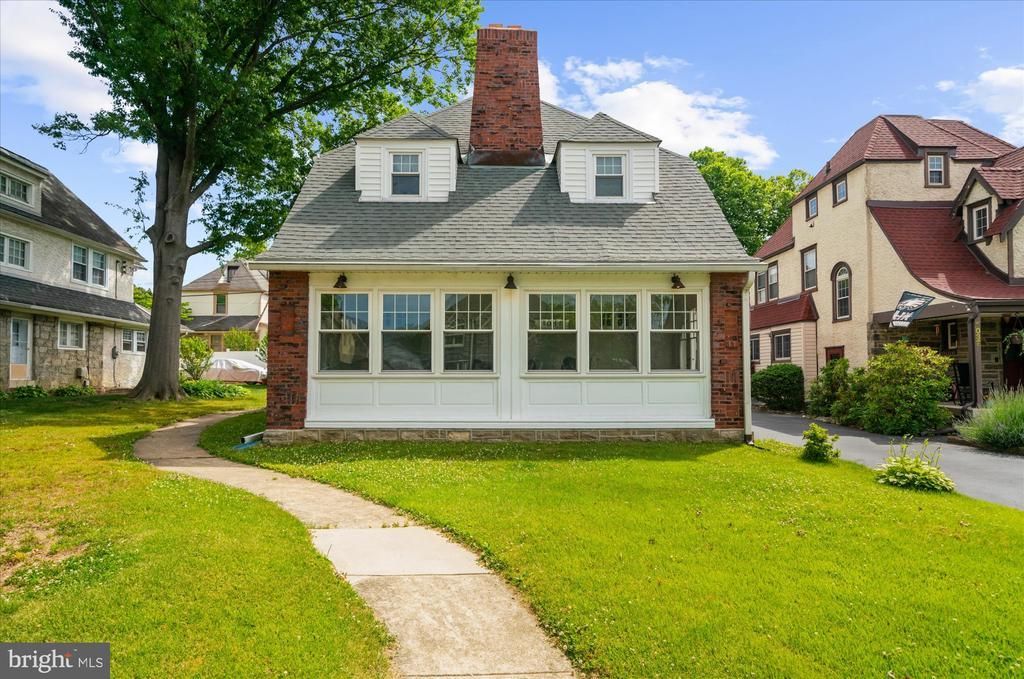 1041 BLYTHE AVENUE, DREXEL HILL, PA 19026