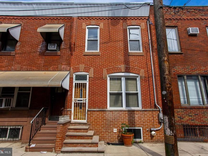 2417 S Mole Street, Philadelphia, PA 19145 Main Photo