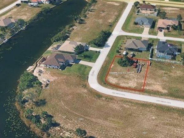 33 NW 15TH TERRACE , CAPE CORAL, FL 33993