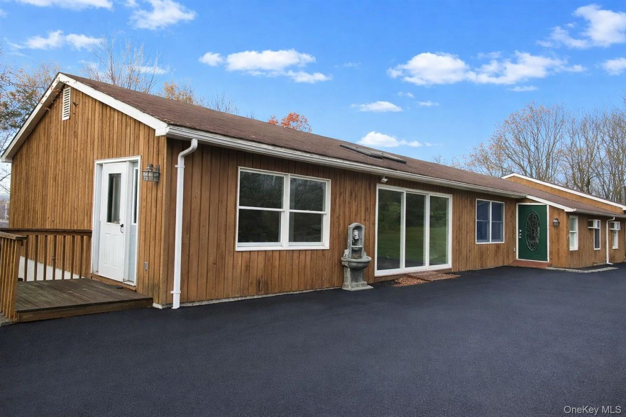 64 Hillside View Road , Mahopac, NY 10541 Main Photo
