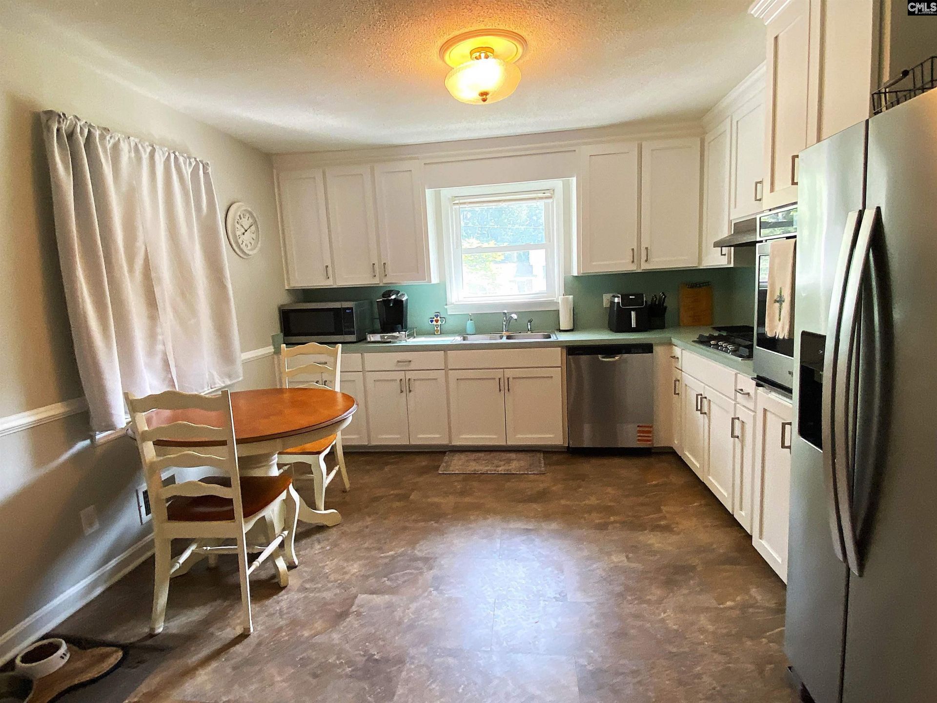 910 Jupiter Station  Photo 7