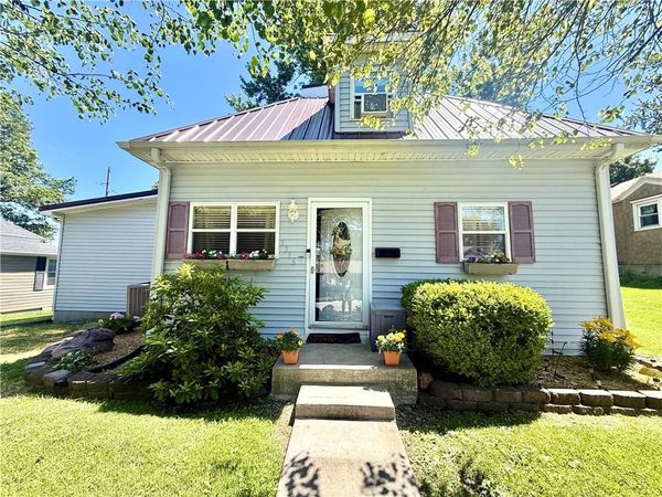 1316 E 2nd Street, Maryville, MO 64468