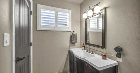 275 Hillcrest Drive, Reno, NV 89509 Photo