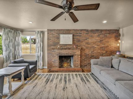 275 Hillcrest Drive, Reno, NV 89509 Photo