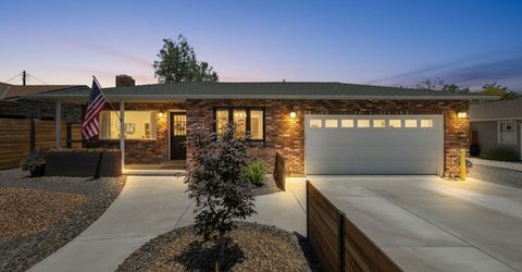 275 Hillcrest Drive, Reno, NV 89509 Photo