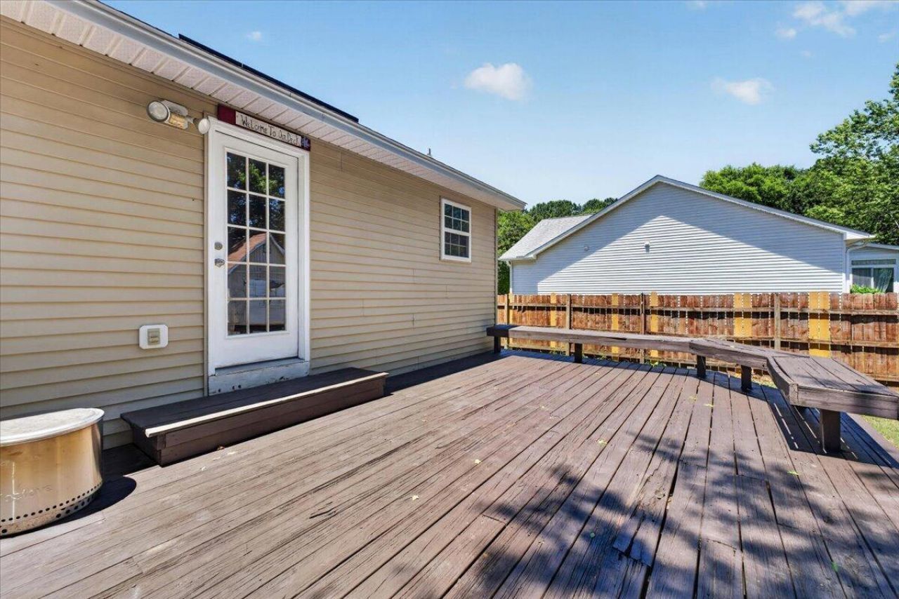 120 Rail Drive Photo 23