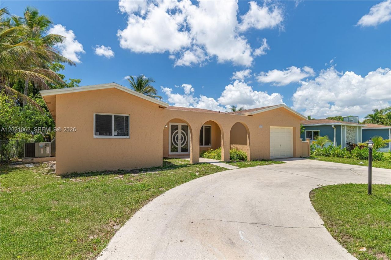 4981 SW 7th St , Margate, FL 33068 Photo