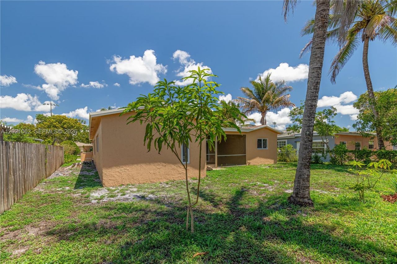4981 SW 7th St , Margate, FL 33068 Photo