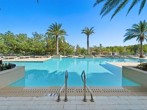 16385 Biscayne Blvd, Unit 1019, North Miami Beach, FL 33160