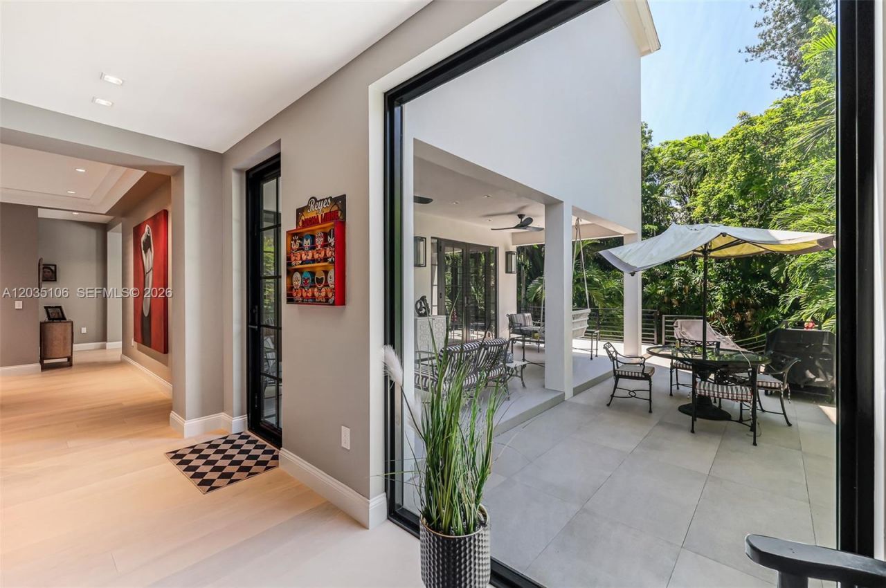 3120 Brickell Ave, Miami, FL 33129 Photo
