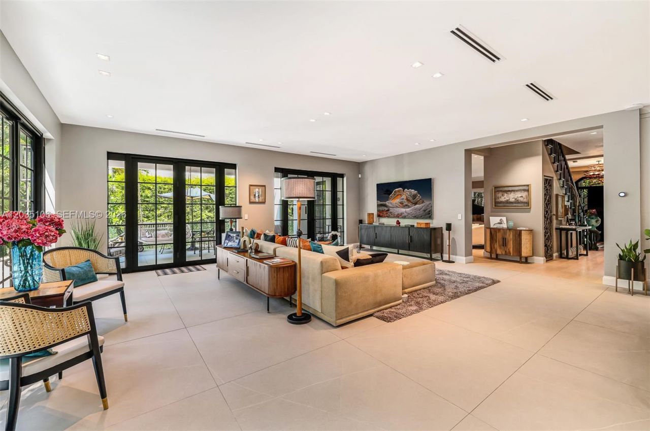 3120 Brickell Ave, Miami, FL 33129 Photo