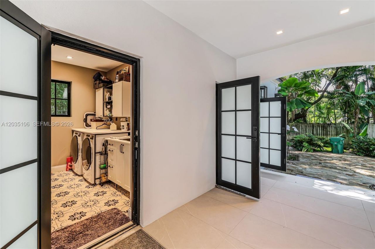3120 Brickell Ave, Miami, FL 33129 Photo