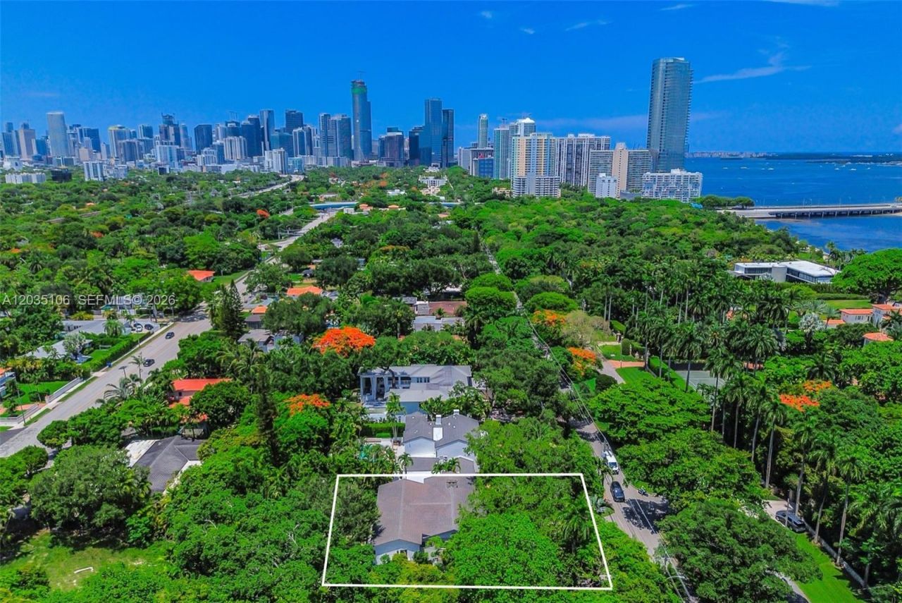3120 Brickell Ave, Miami, FL 33129 Photo