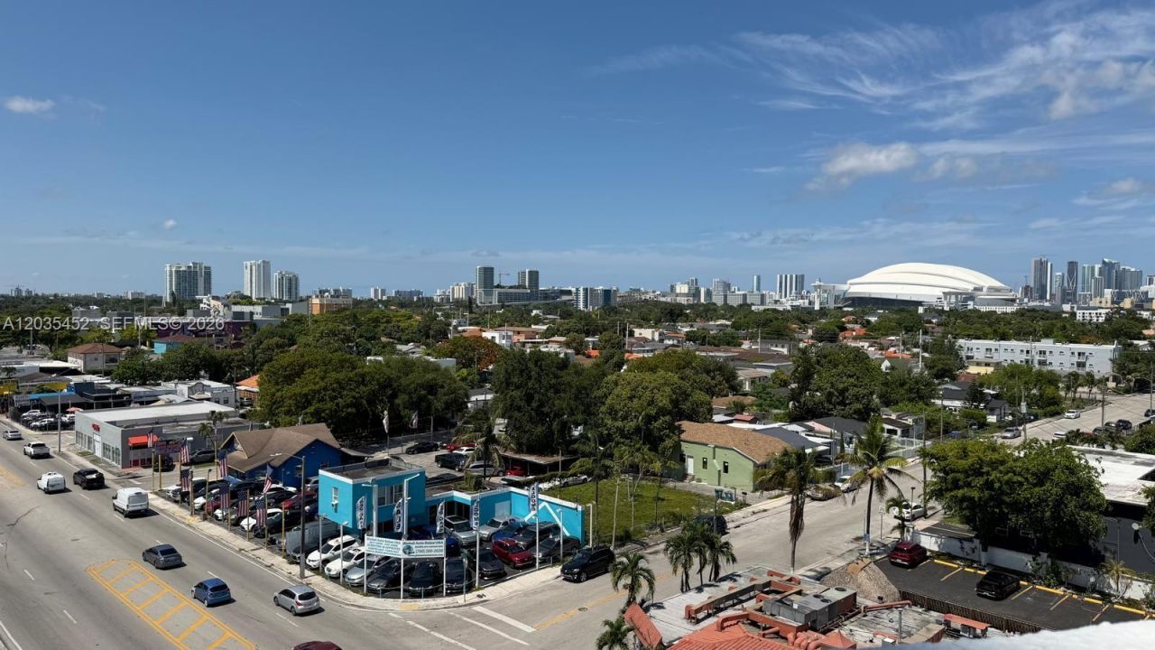 1 Glen Royal Pkwy, Unit 1006, Miami, FL 33125 Photo