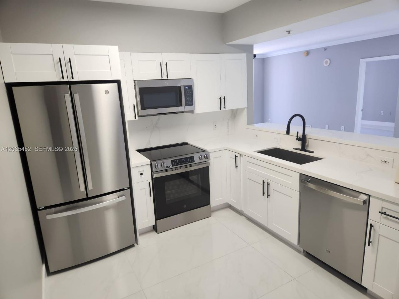 1 Glen Royal Pkwy, Unit 1006, Miami, FL 33125 Photo