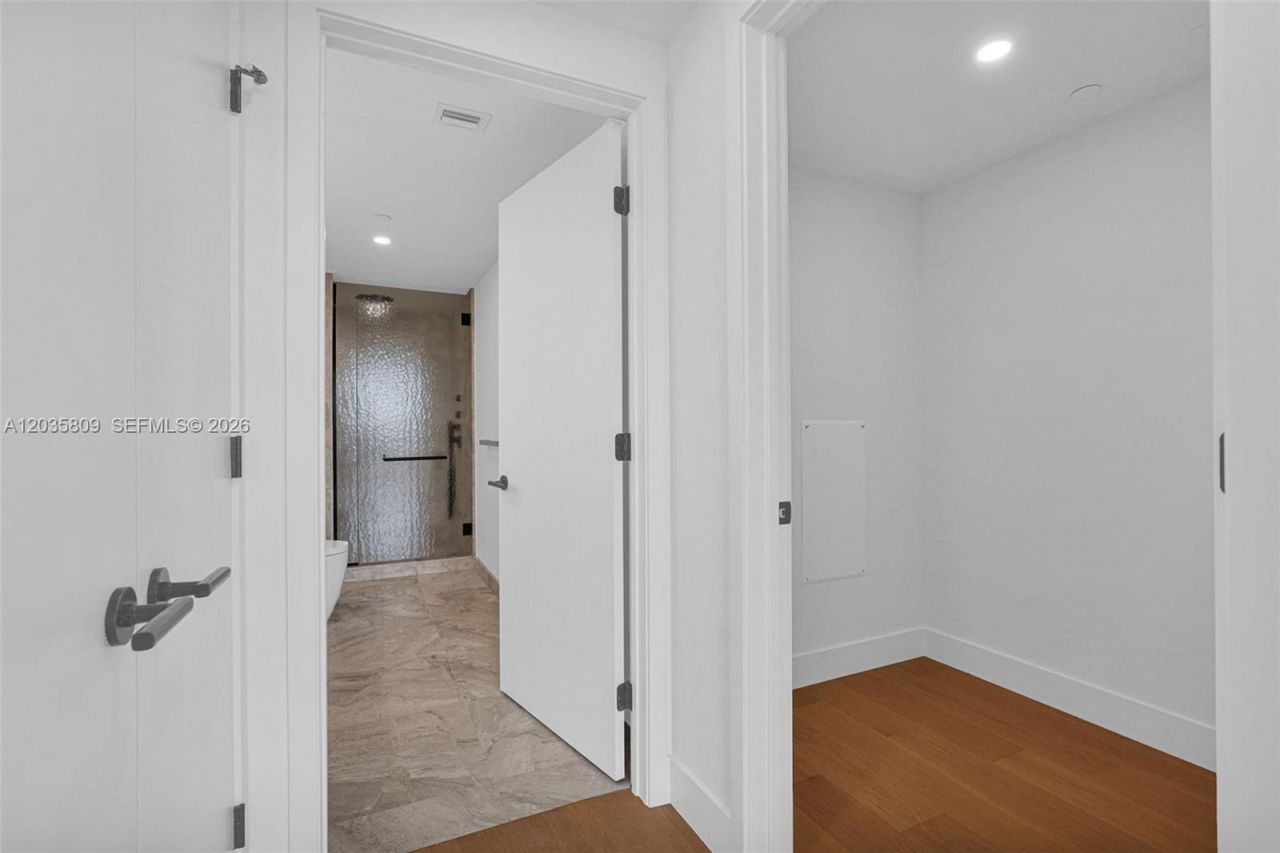 1176 97th St , Unit 707, Bay Harbor Islands, FL 33154 Photo