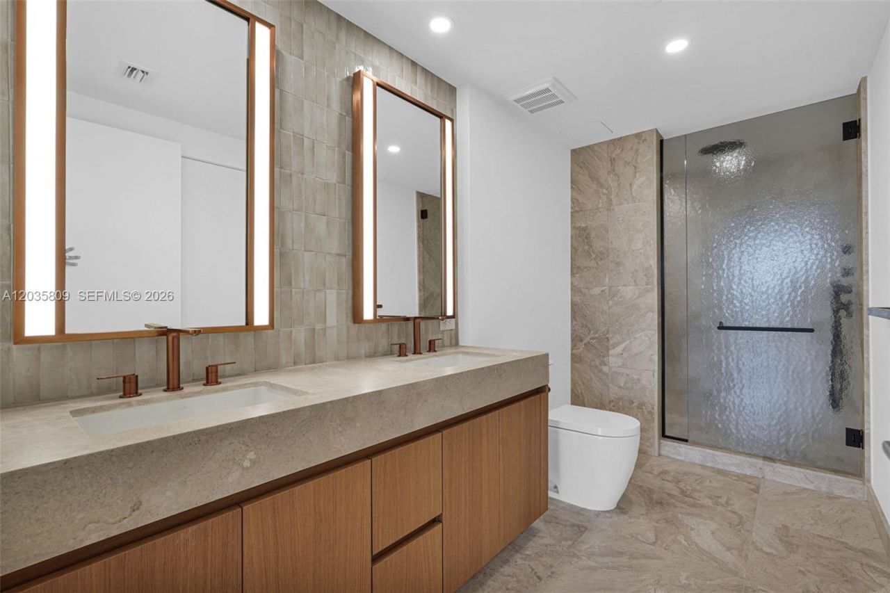 1176 97th St , Unit 707, Bay Harbor Islands, FL 33154 Photo