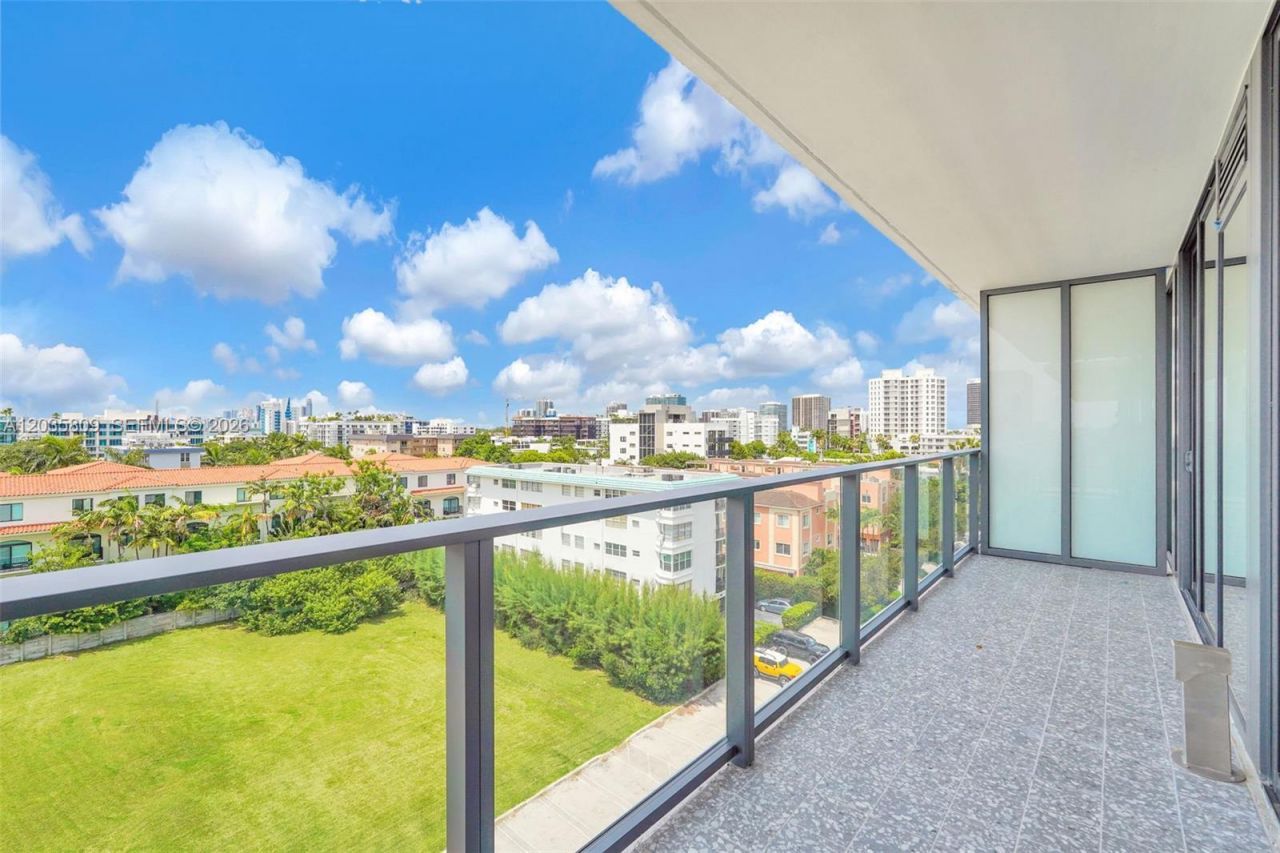 1176 97th St , Unit 707, Bay Harbor Islands, FL 33154 Photo