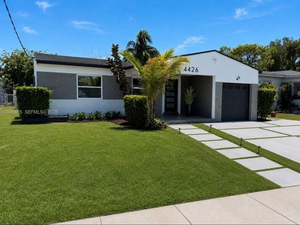 2426 Arthur St , Hollywood, FL 33020