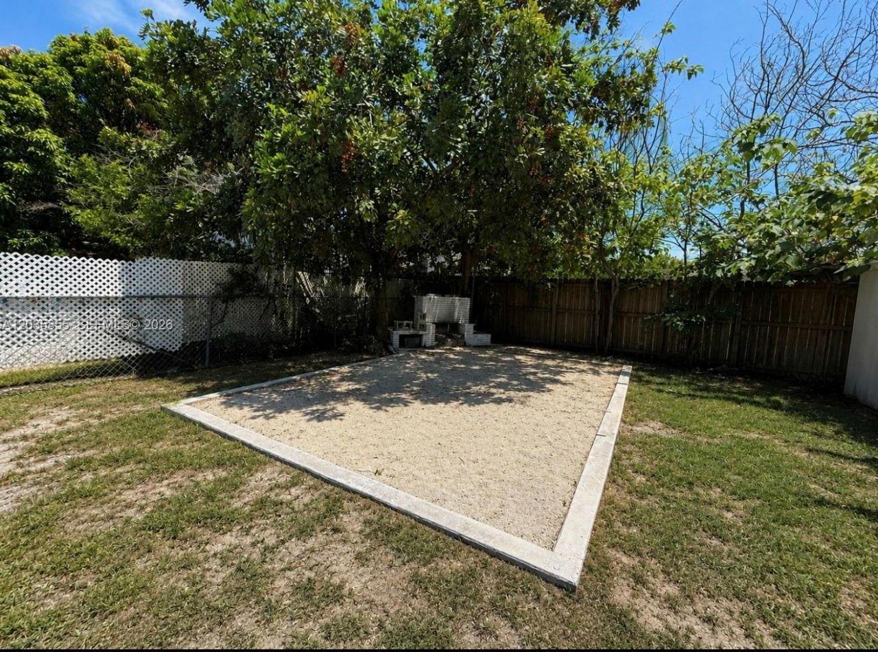 2426 Arthur St , Hollywood, FL 33020 Photo