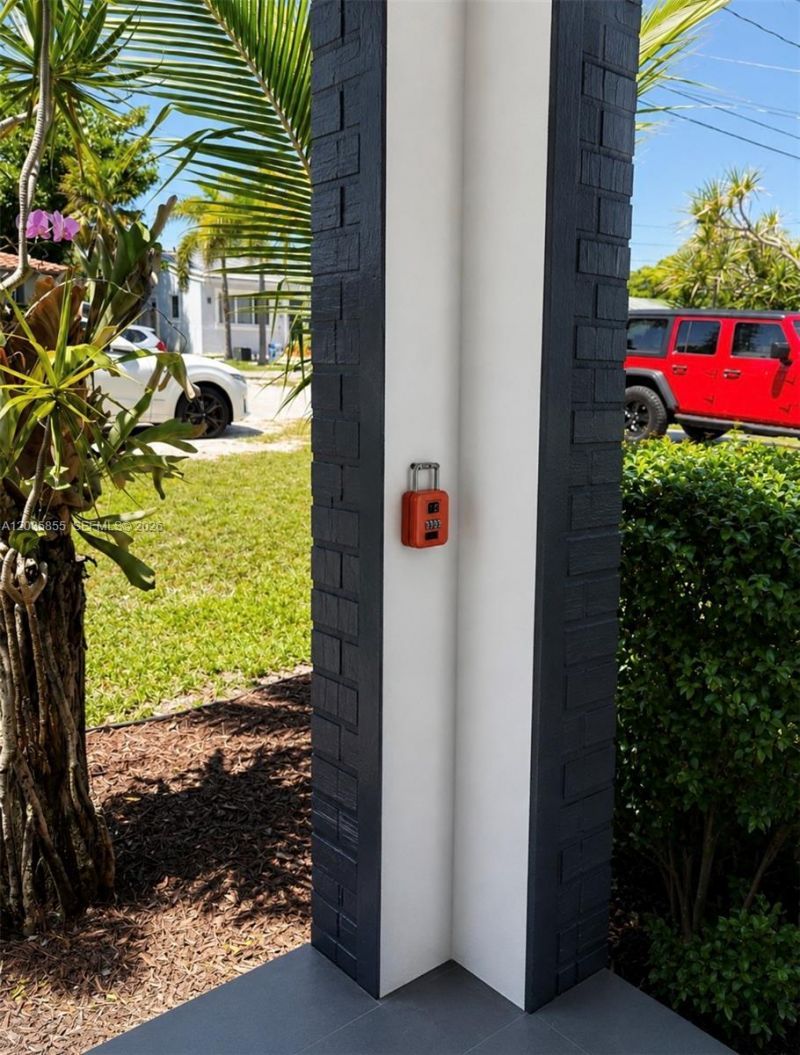 2426 Arthur St , Hollywood, FL 33020 Photo
