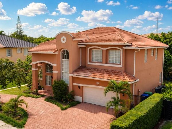 7856 NW 167th Ter , Miami Lakes, FL 33016