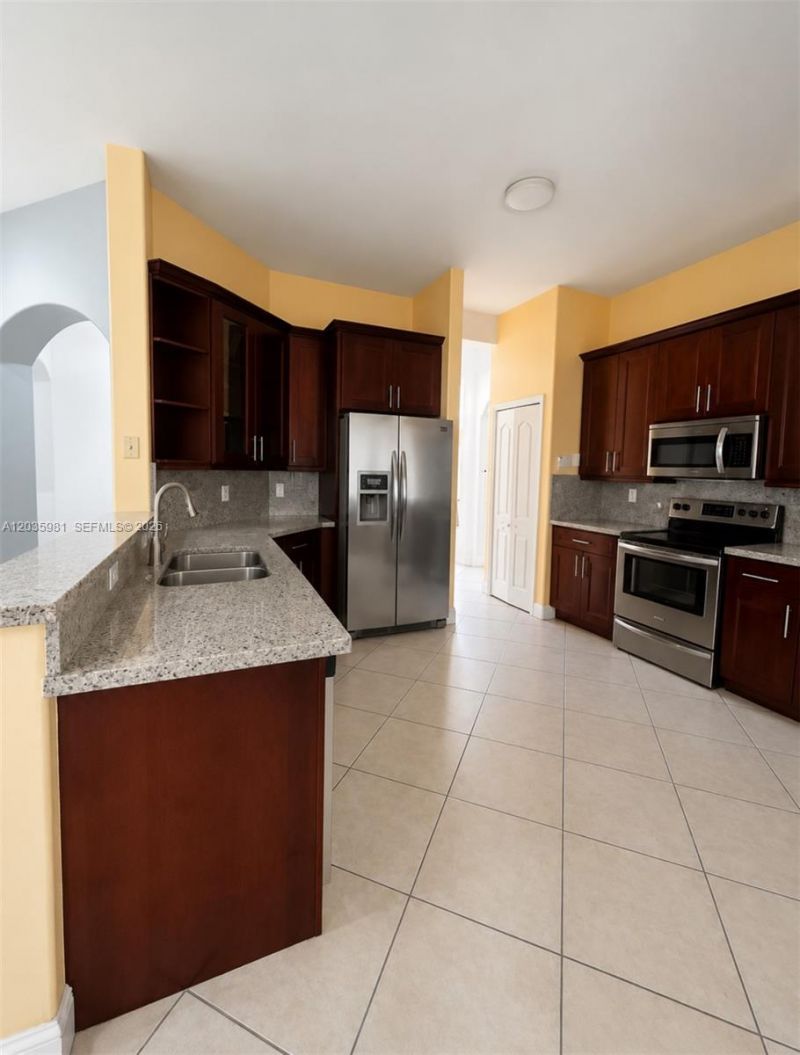 7856 NW 167th Ter , Miami Lakes, FL 33016 Photo