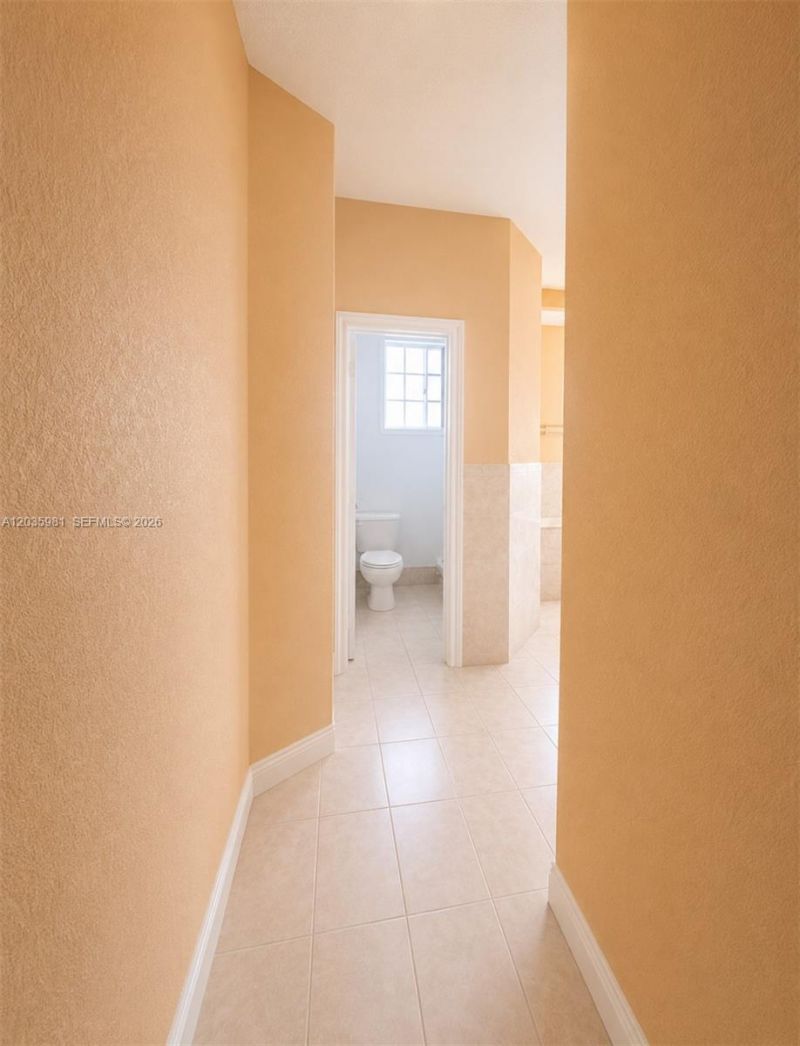 7856 NW 167th Ter , Miami Lakes, FL 33016 Photo